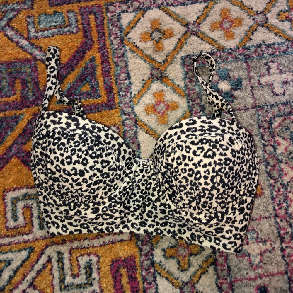 Leopard print bikini top